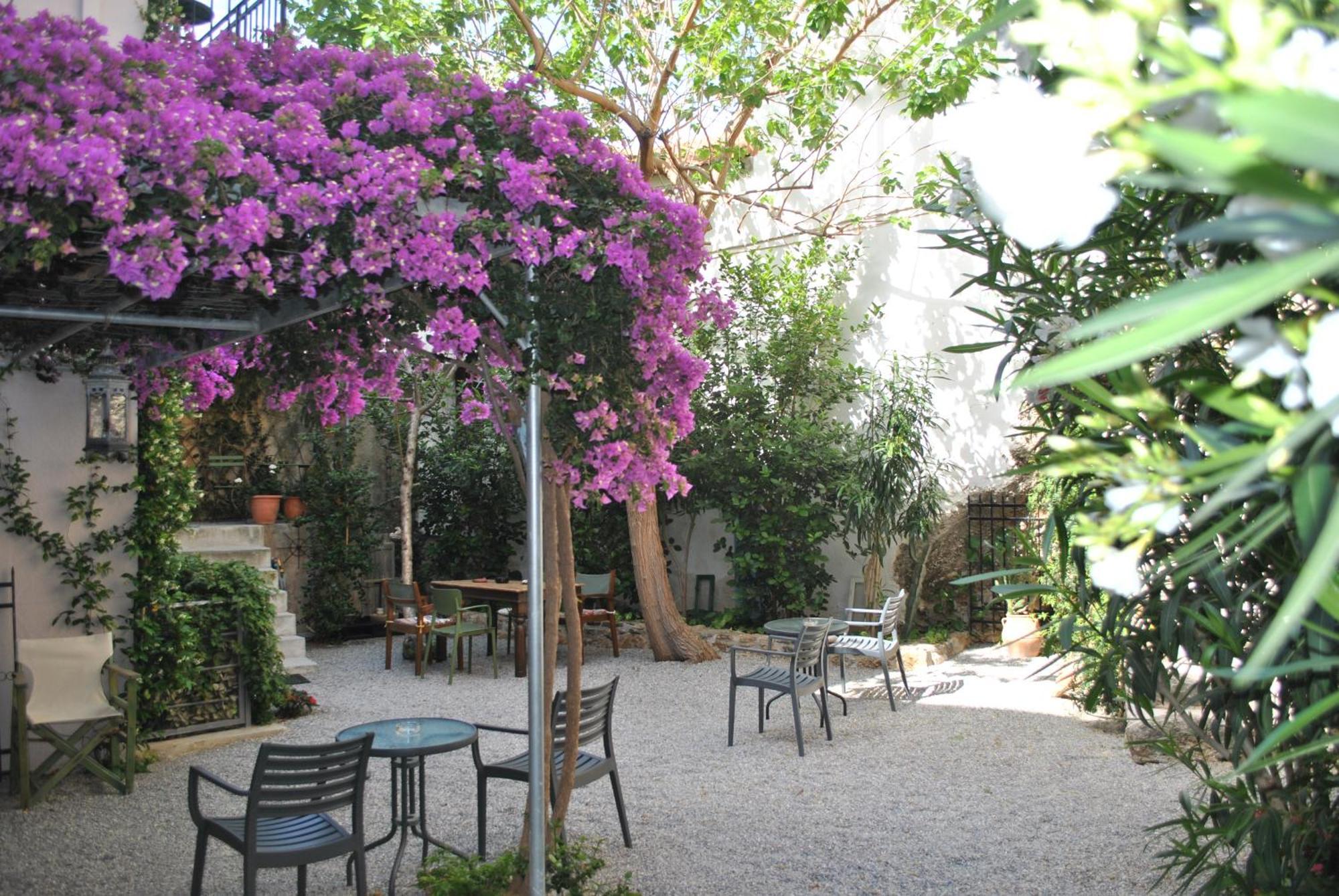 Sofia'S Lovely Rooms Khora Sfakion Exterior photo